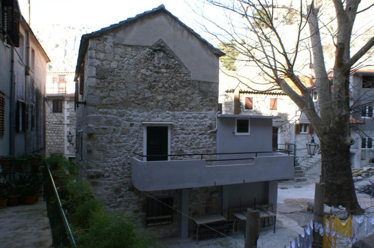 Apartments With A Parking Space Omis - 4327 Екстер'єр фото